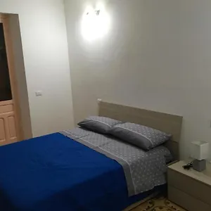Casa vacanze Via Garibaldi, SantʼAntìoco